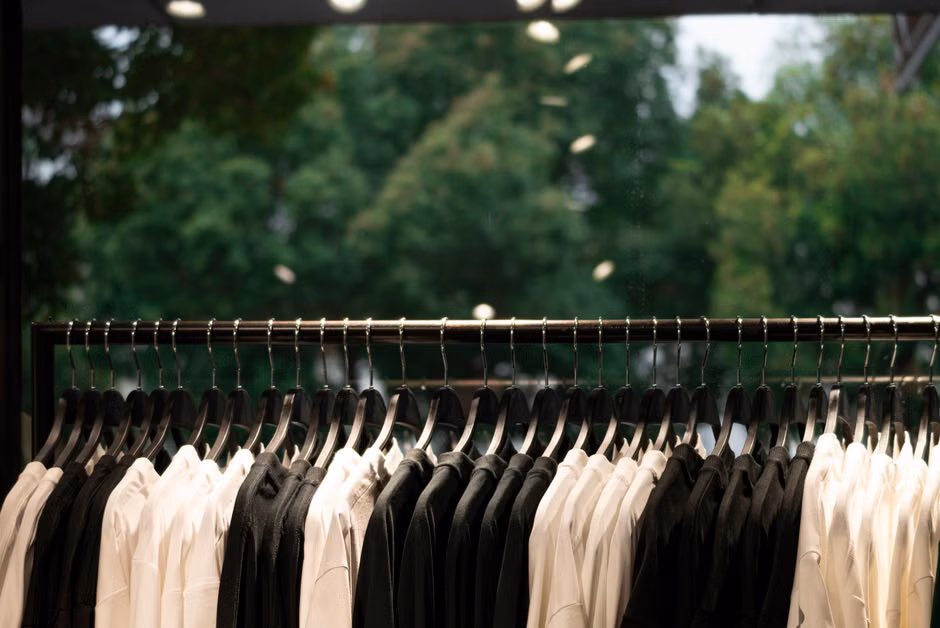 Canais e horário de atendimento da Pingo de Gente - Moda Infantil